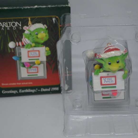 VTG 1998 Carlton Cards Heirloom Treasures Christmas Ornament Lot Train Earthling - Picture 2 of 8